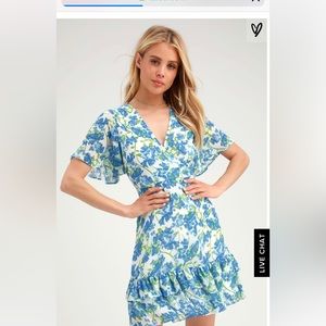 Only worn once Lulus lined floral mini dress